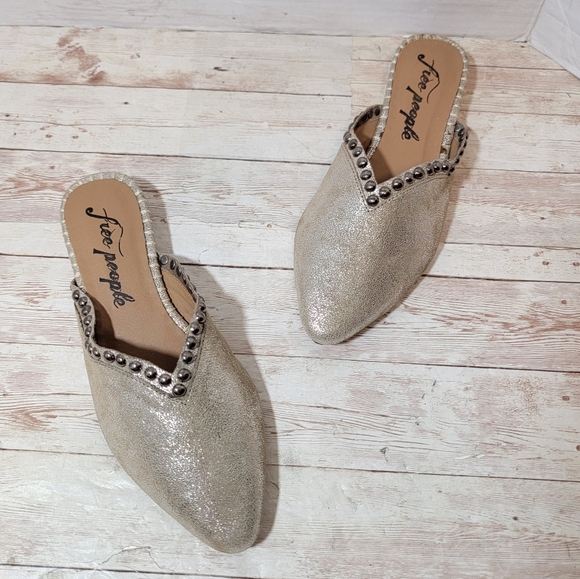 Free People NWOB Studded Newport Flats in metallic leather EU36 - Picture 9 of 13
